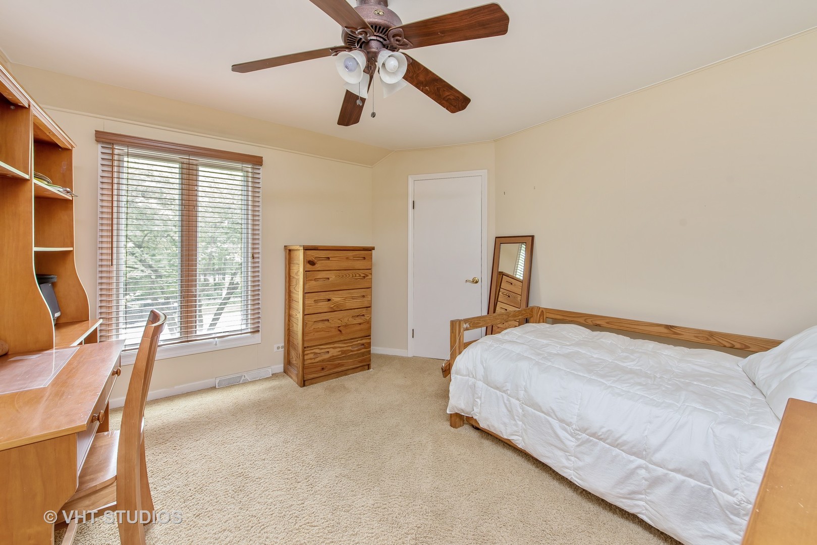 235 Maple Hill Road Glencoe, IL 60022 - Photo 23 of 35 a bedroom with a bed chair and dresser