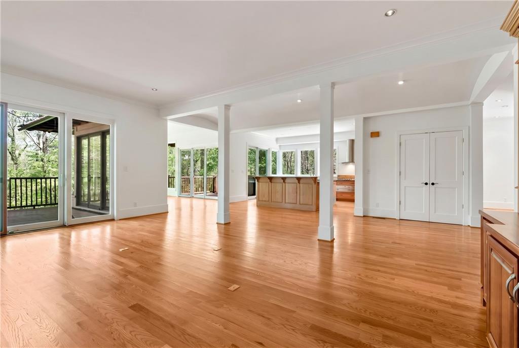 6960 Riverside Drive Atlanta, GA 30328 - Photo 10 of 53