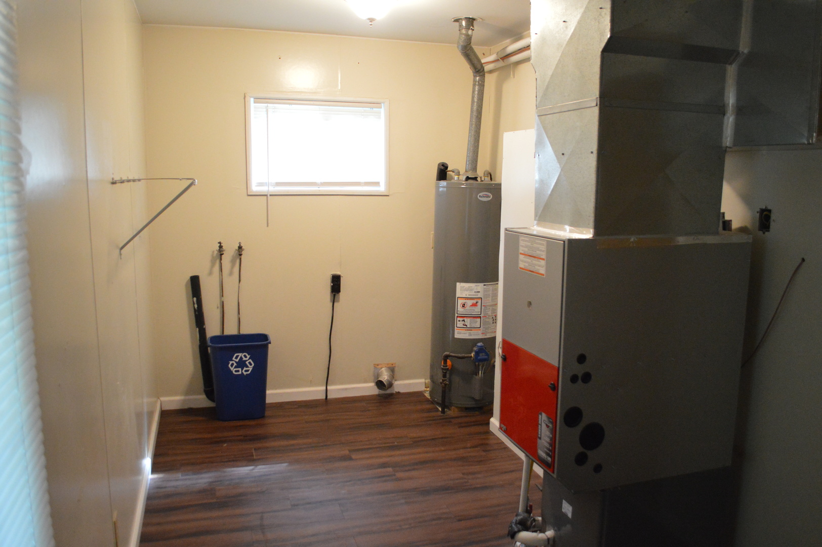 309 South Main Street Walnut, IL 61376 - Photo 16 of 28