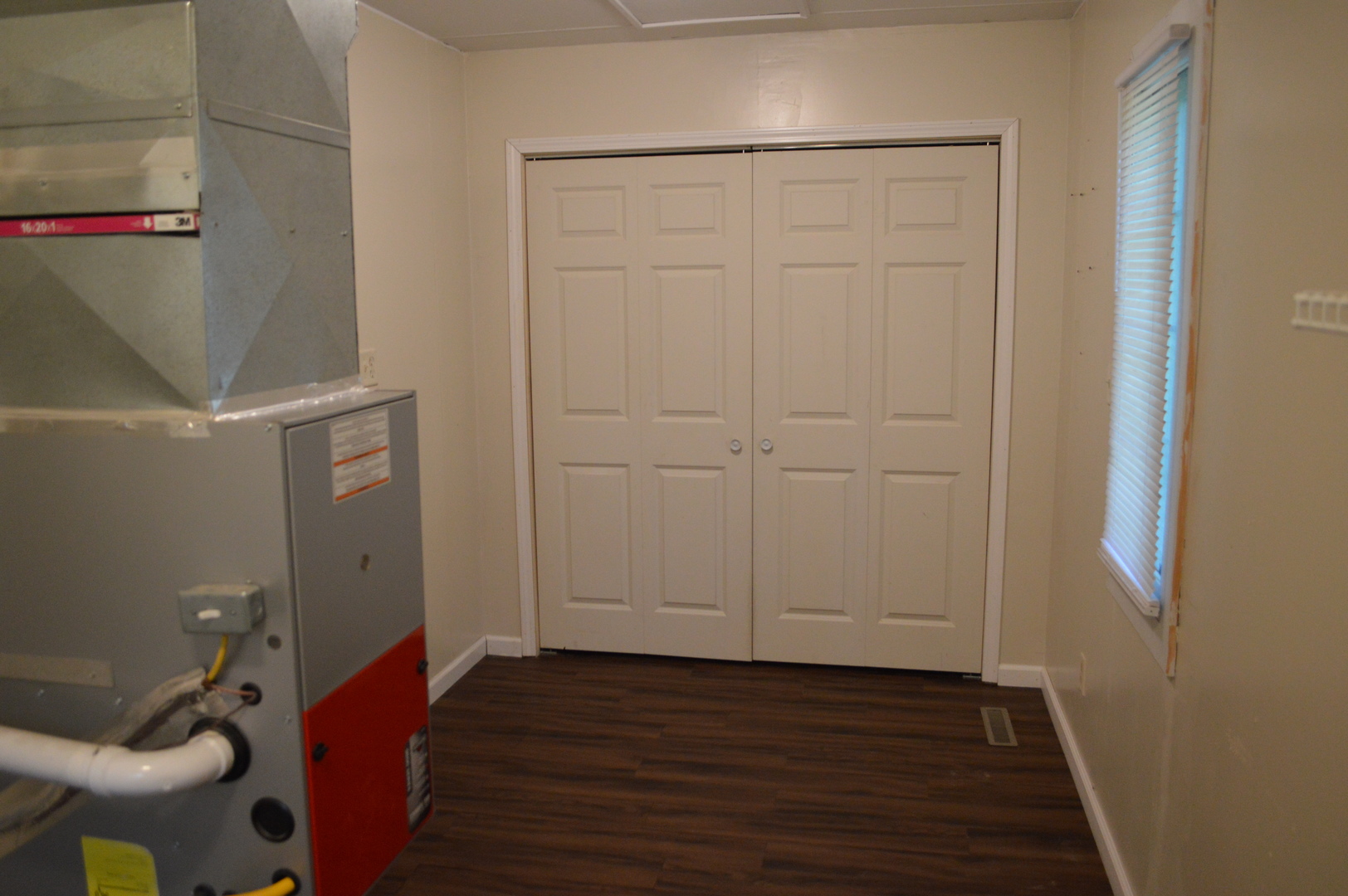 309 South Main Street Walnut, IL 61376 - Photo 17 of 28