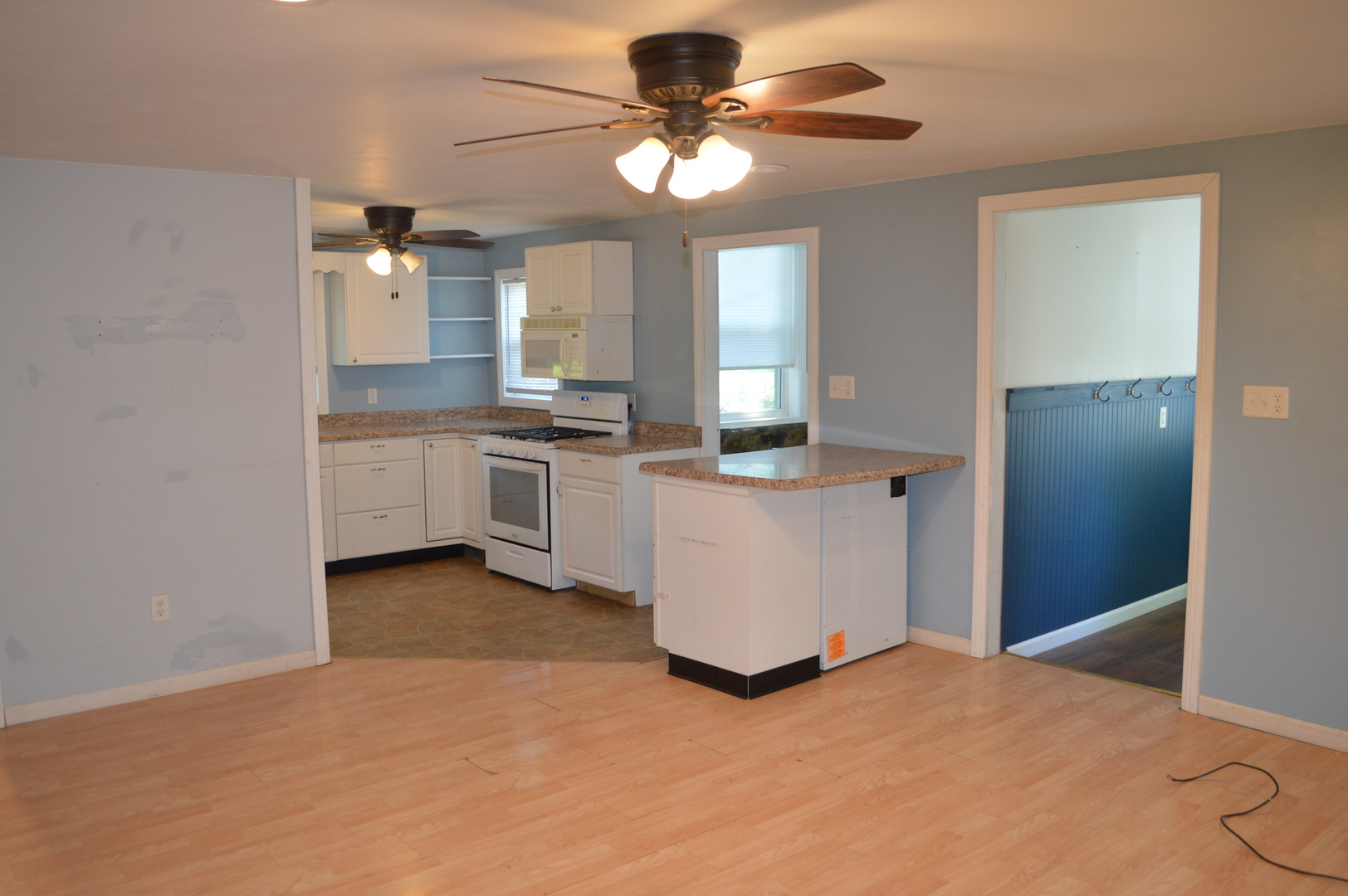 309 South Main Street Walnut, IL 61376 - Photo 5 of 28