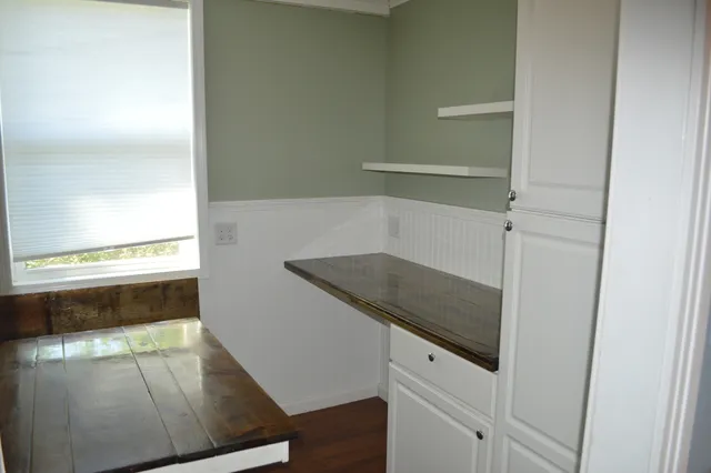 a view of walk in closet