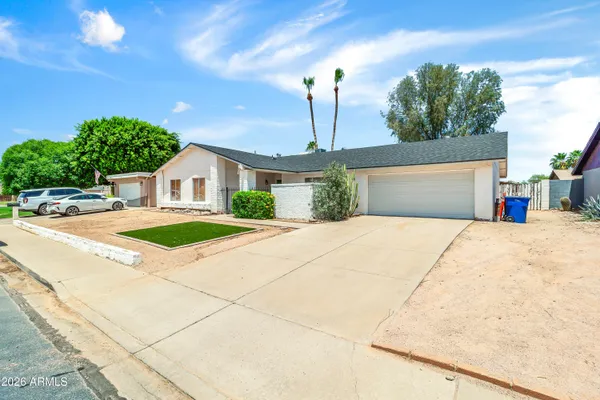 $575,000 | 752 West Posada Avenue, Mesa, AZ 85210
