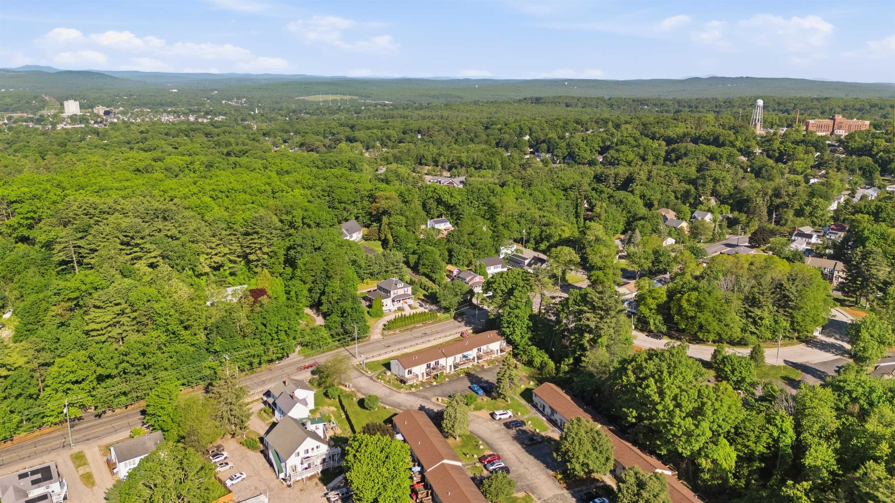 897 Mammoth Road, Unit 8 Manchester, NH 03104 - Photo 36 of 48