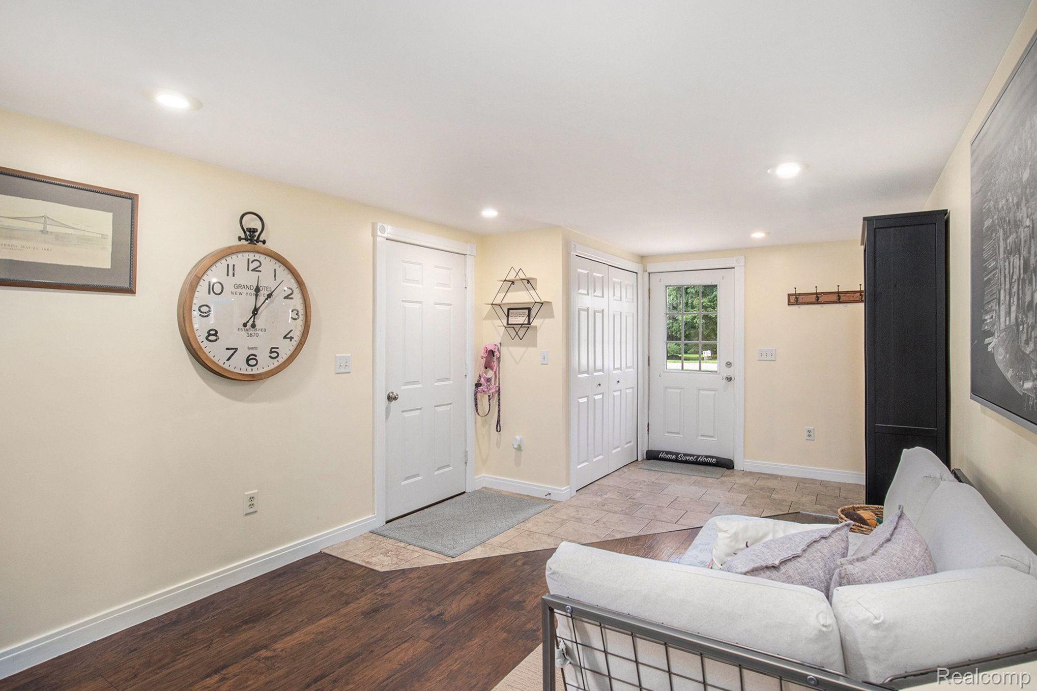 450 Deland Road Flushing, MI 48433 - Photo 13 of 22 Gallery Image 13