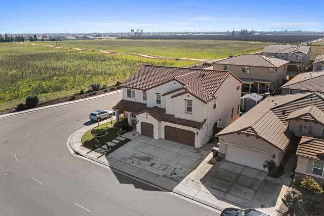 $859,900 | 954 Orange Blossom Avenue, Manteca, CA 95337