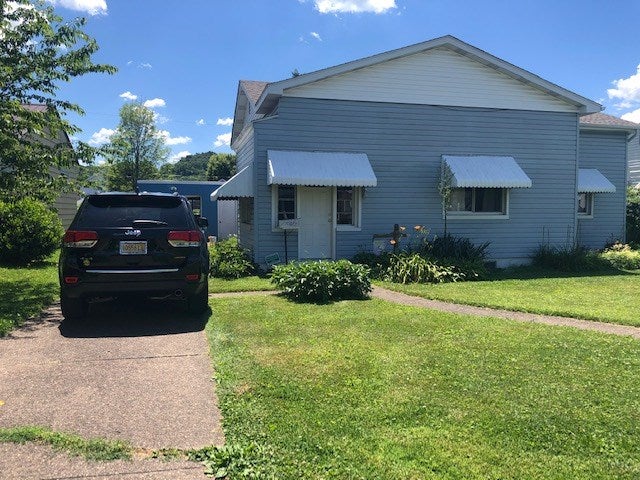 3215 Auburn Road Huntington, WV 25704 - Photo 2 of 11 Gallery Image 2