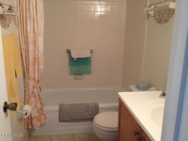2696 Golf Lake Circle, Unit 313 Melbourne, FL 32935 - Photo 9 of 12 BATHROOM TWO
