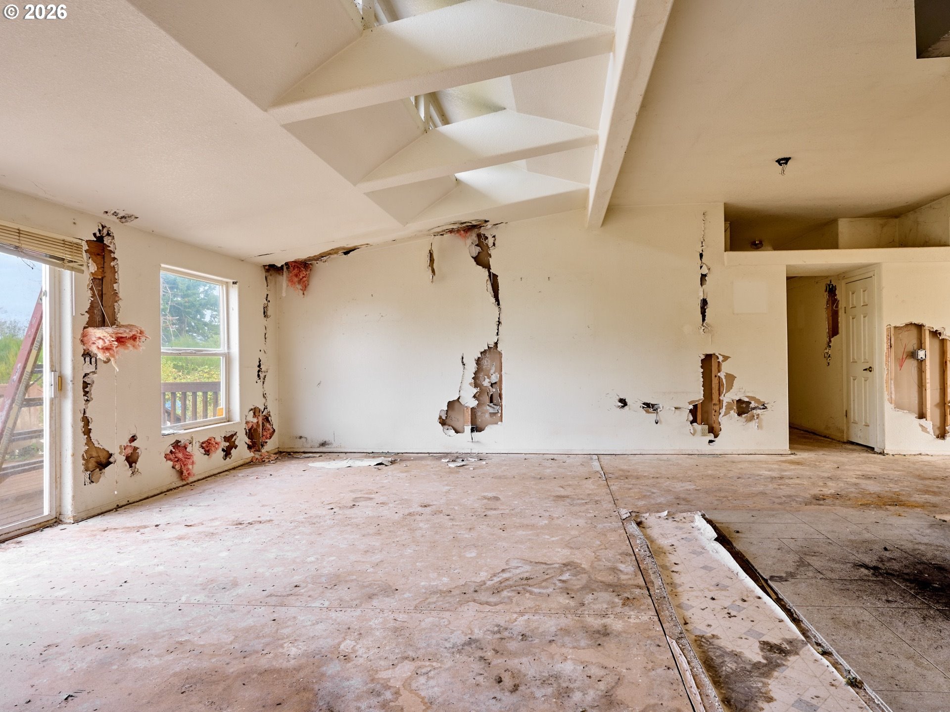7065 Red Prairie Road Sheridan, OR 97378 - Photo 10 of 42 Gallery Image 10