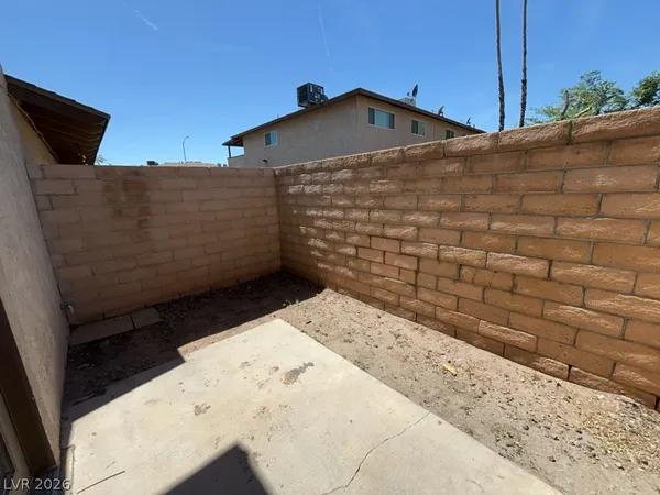 $1,200 | 2658 Kline Circle, Unit 3, Las Vegas, NV 89121