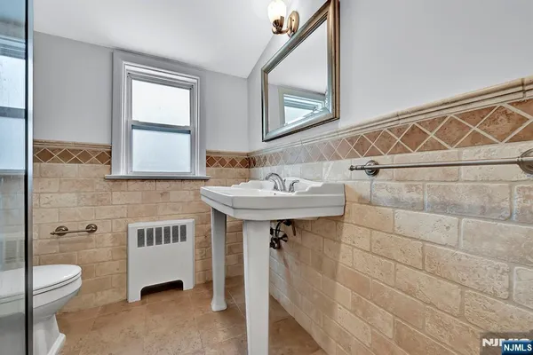 $4,500 | 153 Columbus Avenue, Closter, NJ 07624