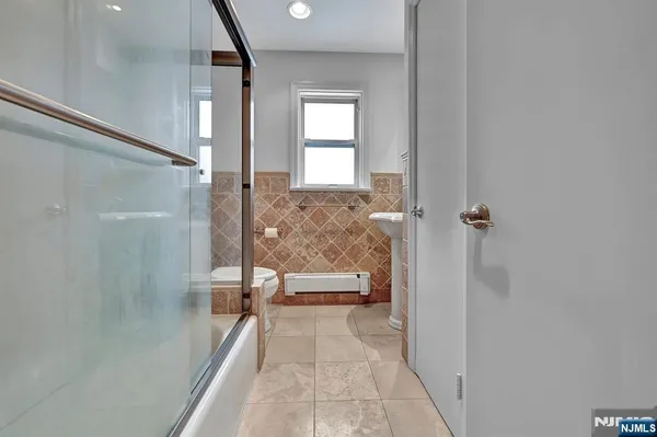 $4,500 | 153 Columbus Avenue, Closter, NJ 07624