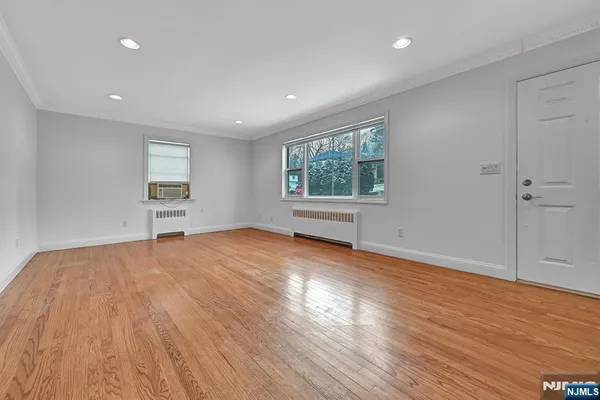$4,500 | 153 Columbus Avenue, Closter, NJ 07624