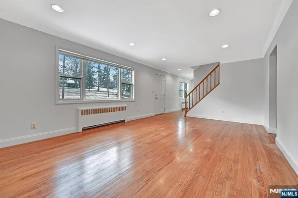 $4,500 | 153 Columbus Avenue, Closter, NJ 07624