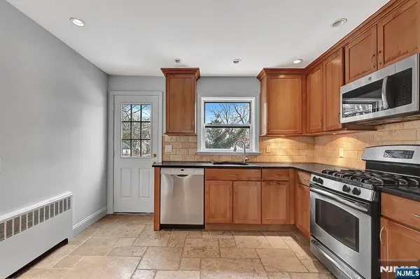 $4,500 | 153 Columbus Avenue, Closter, NJ 07624