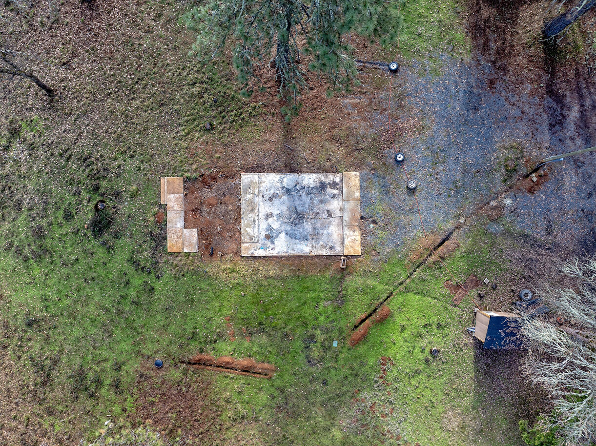 1329 West Evans Creek Road Rogue River, OR 97537 - Photo 13 of 23 a view of garden