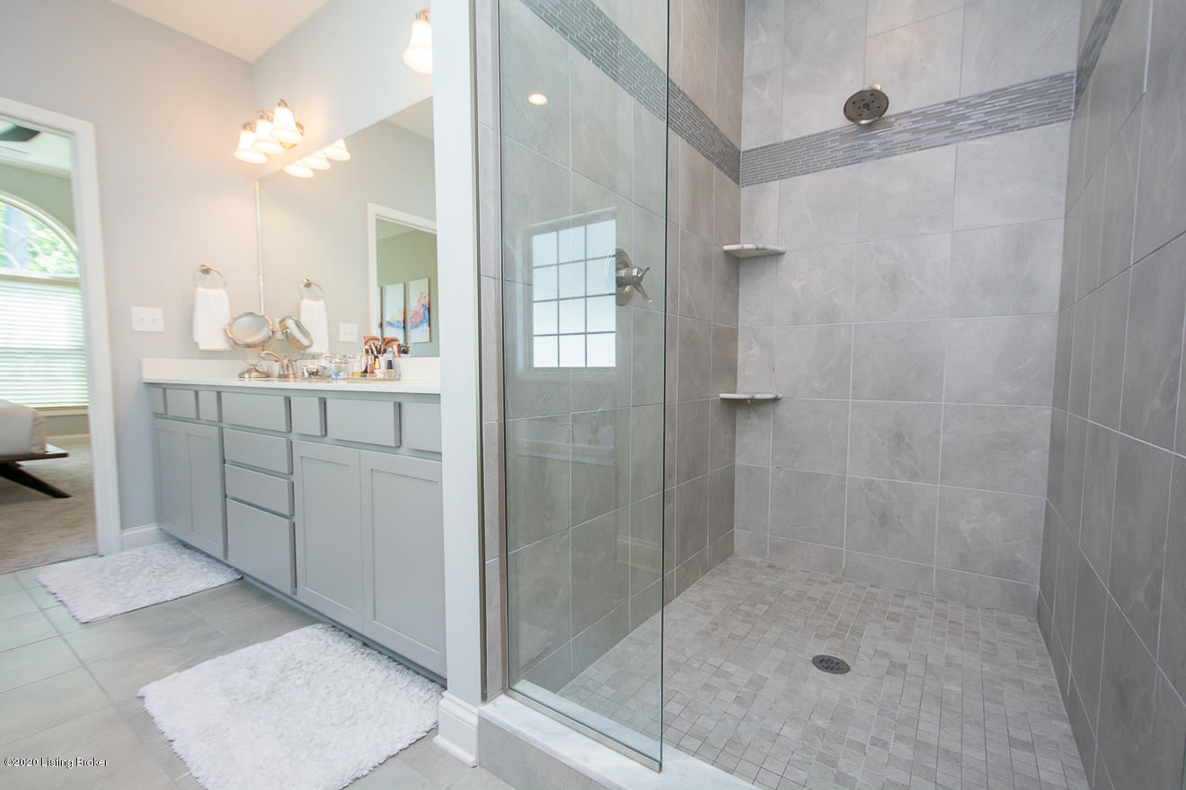 511 Wooded Falls Road Louisville, KY 40243 - Photo 26 of 45 Owner's Full Bath