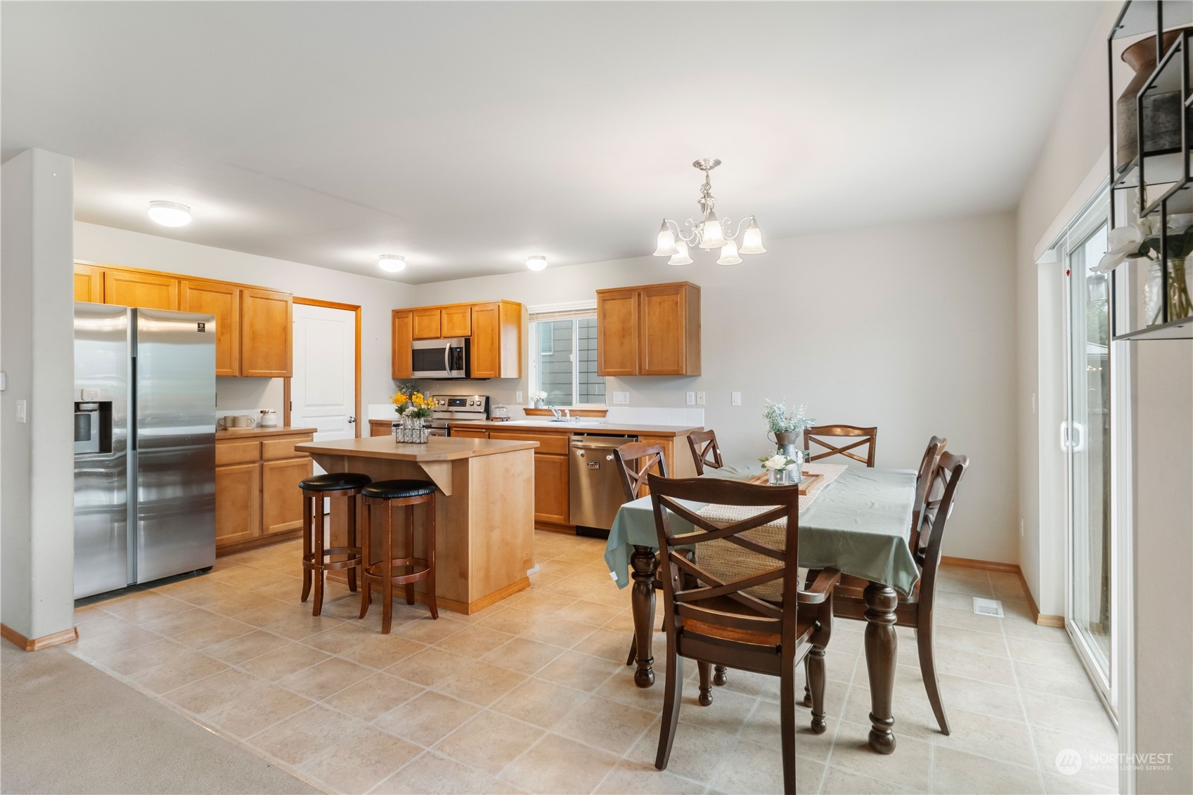 101 Robin Street Southwest Orting, WA 98360 - Photo 5 of 22 Gallery Image 5