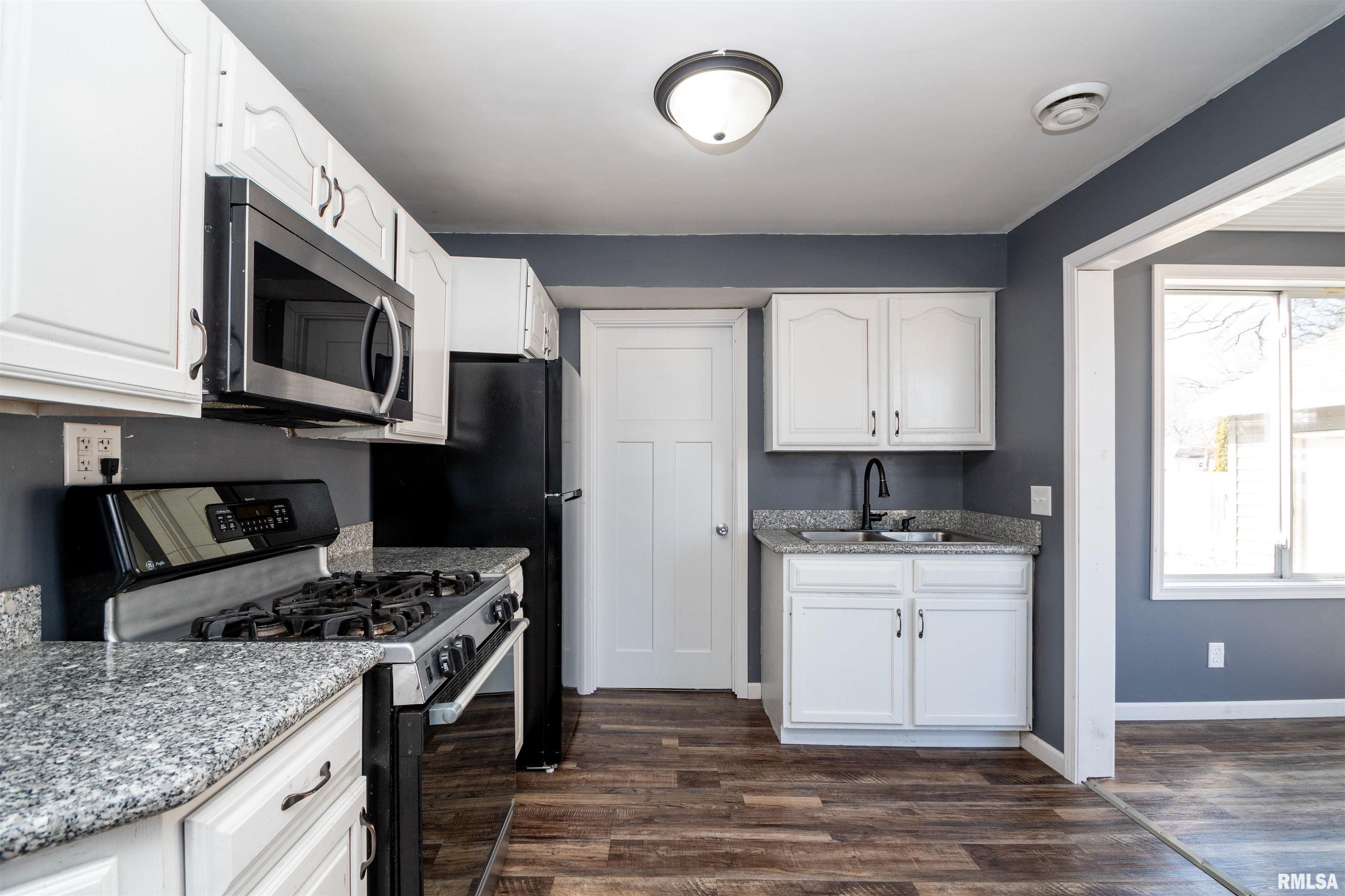 3500 Bloomington Road East Peoria, IL 61611 - Photo 14 of 33