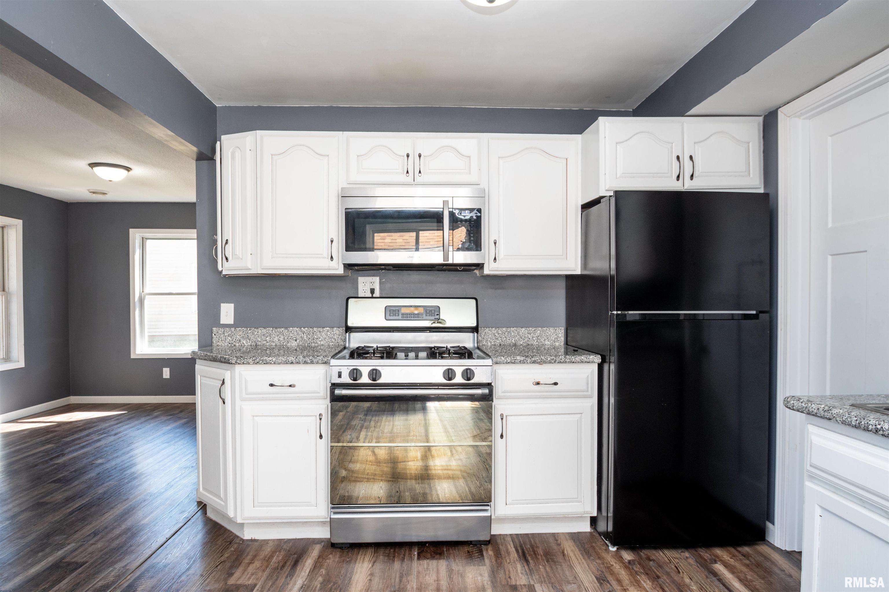 3500 Bloomington Road East Peoria, IL 61611 - Photo 16 of 33