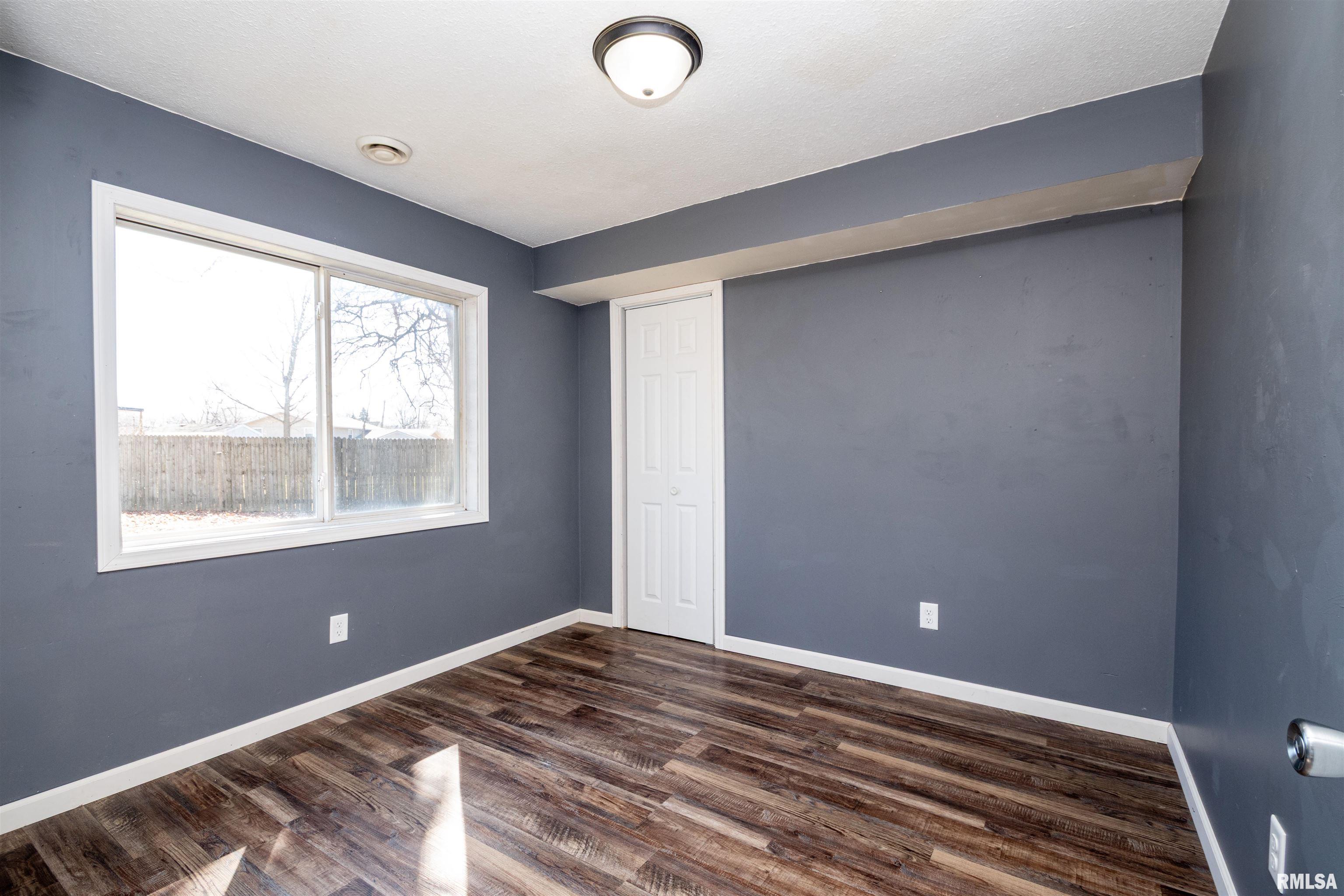 3500 Bloomington Road East Peoria, IL 61611 - Photo 24 of 33