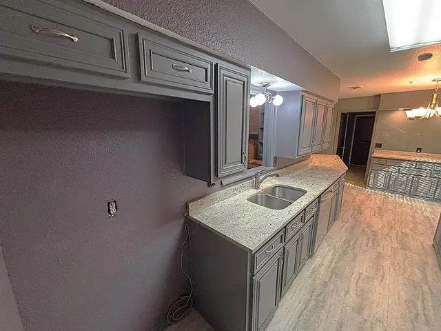 $375,000 | 3042 Kiest Ridge Drive, Dallas, TX 75233