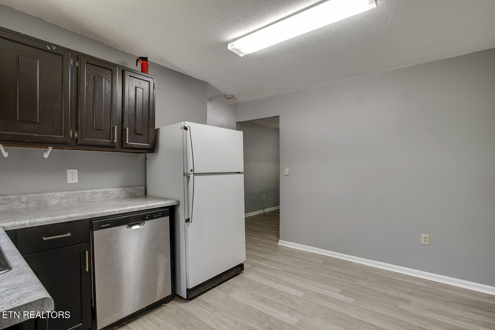 3701 Stephens Road Northeast Cleveland, TN 37312 - Photo 12 of 43 32_StephensRoadNE_3701_R_Eat-InKitchen04