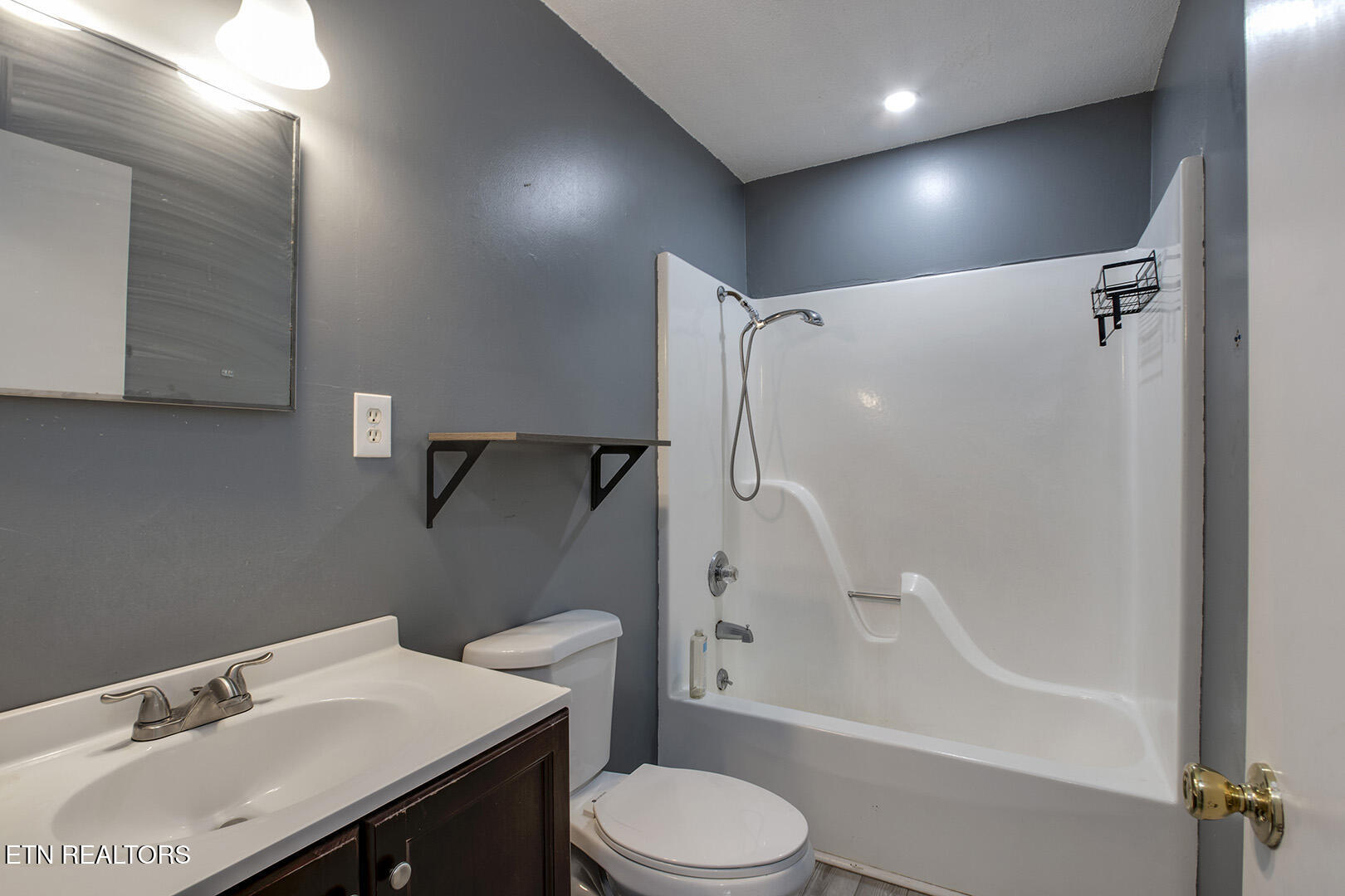 3701 Stephens Road Northeast Cleveland, TN 37312 - Photo 8 of 43 36_StephensRoadNE_3701_R_FullBath