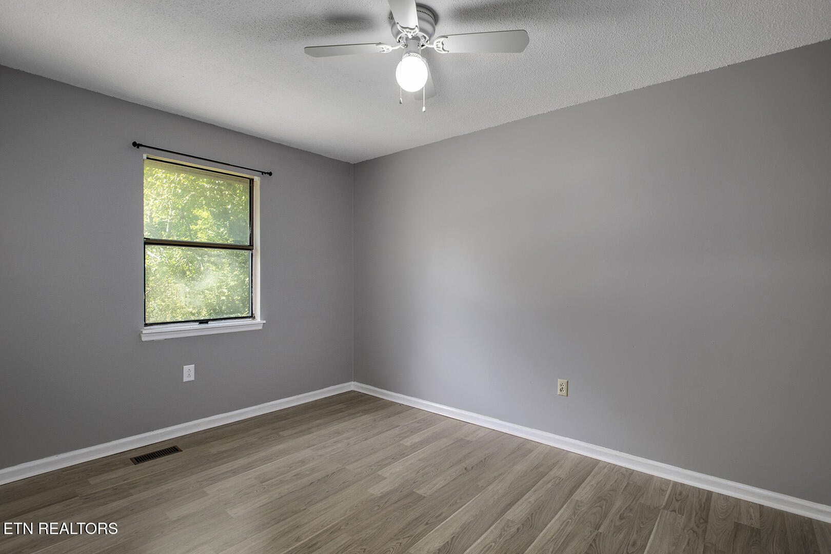 3701 Stephens Road Northeast Cleveland, TN 37312 - Photo 9 of 43 37_StephensRoadNE_3701_R_Bedroom2_01