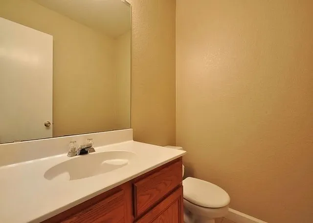 $3,000 | 6150 Jumano Lane, Austin, TX 78749