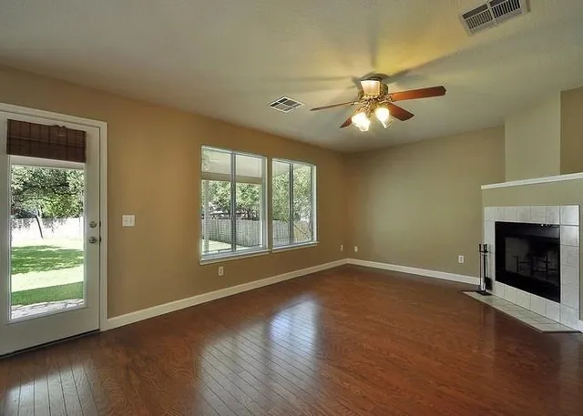 $3,000 | 6150 Jumano Lane, Austin, TX 78749