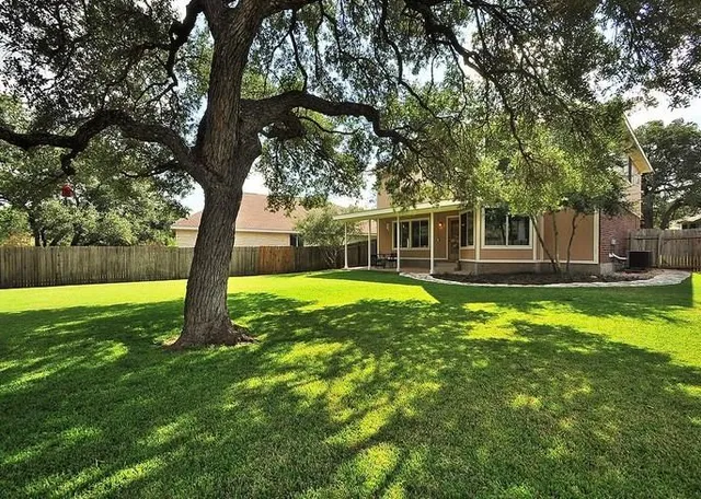 $3,000 | 6150 Jumano Lane, Austin, TX 78749