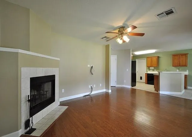 $3,000 | 6150 Jumano Lane, Austin, TX 78749