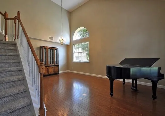 $3,000 | 6150 Jumano Lane, Austin, TX 78749