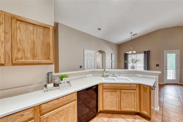 $1,400 | 6255 Dan Blocker Avenue, Unit 101, Henderson, NV 89011