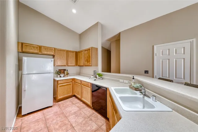 $1,400 | 6255 Dan Blocker Avenue, Unit 101, Henderson, NV 89011