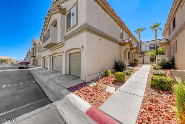 $1,400 | 6255 Dan Blocker Avenue, Unit 101, Henderson, NV 89011