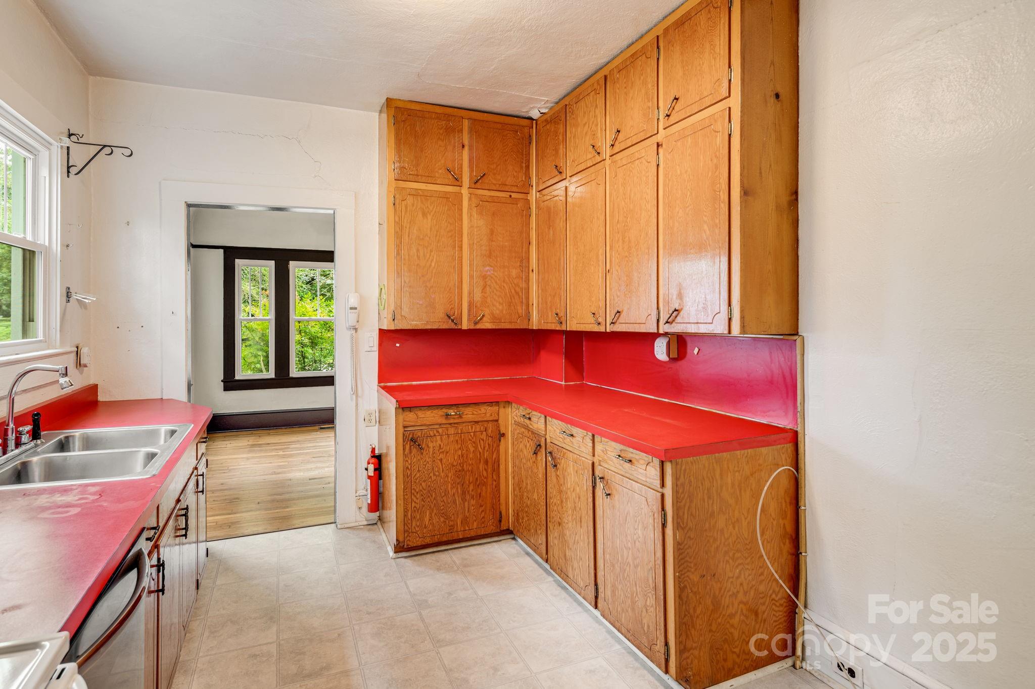 206 Rhododendron Drive Brevard, NC 28712 - Photo 17 of 36