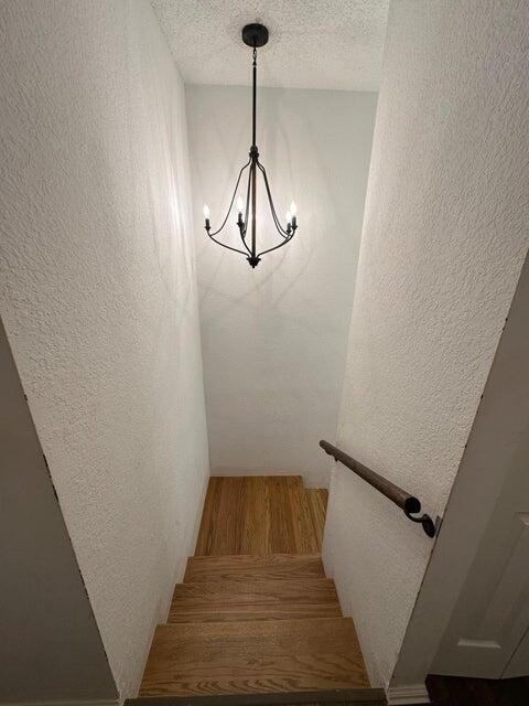 423 Waterside Circle Lake Worth, FL 33462 - Photo 10 of 21 a view of entryway