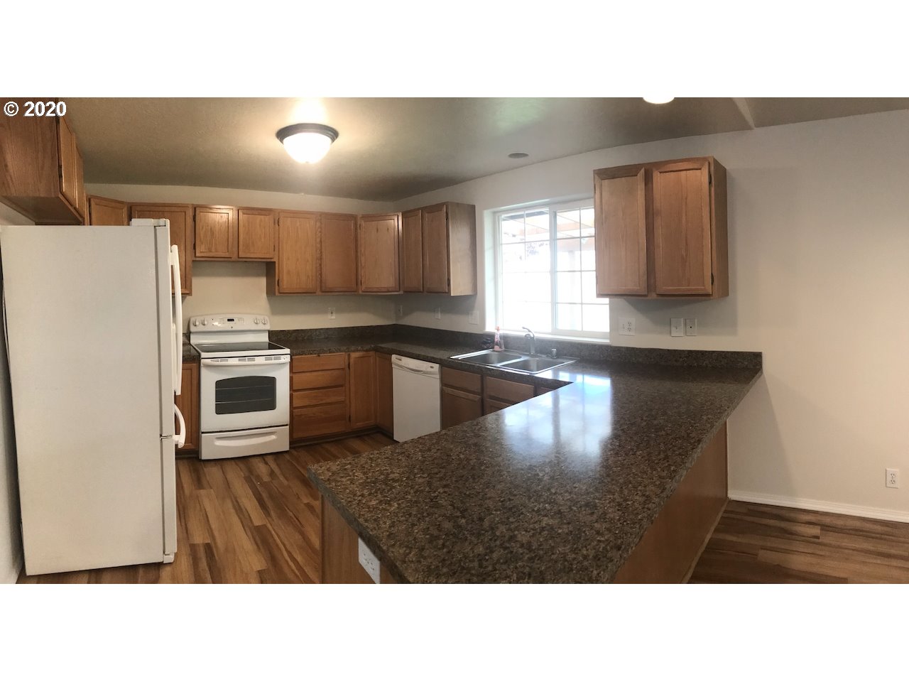 553 South 67th Street Springfield, OR 97478 - Photo 5 of 19