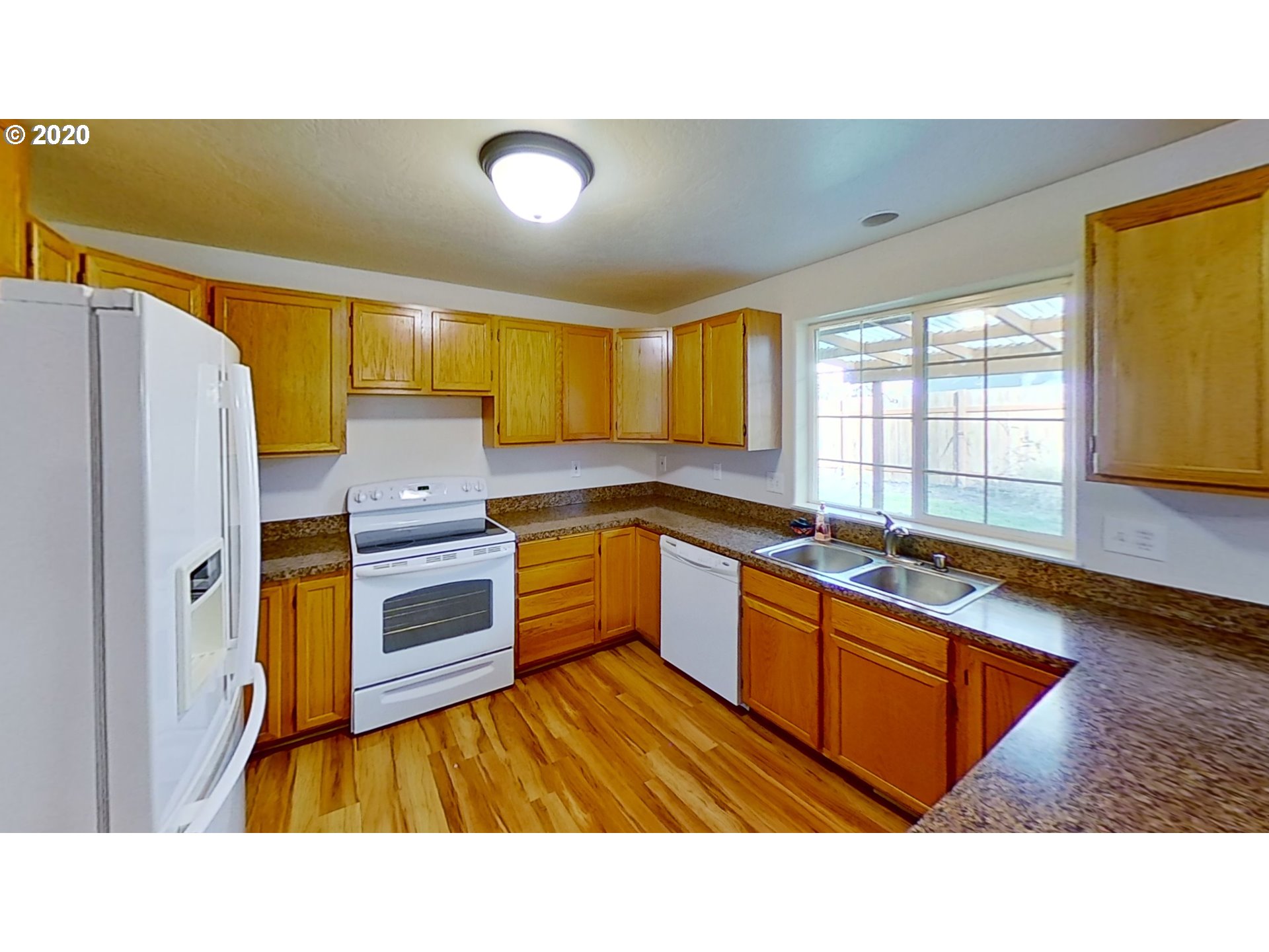 553 South 67th Street Springfield, OR 97478 - Photo 8 of 19