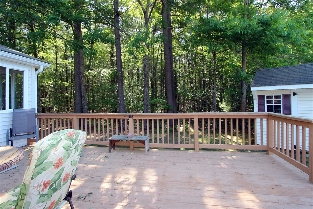 507 Crystal Way Middleboro, MA 02346 - Photo 29 of 36