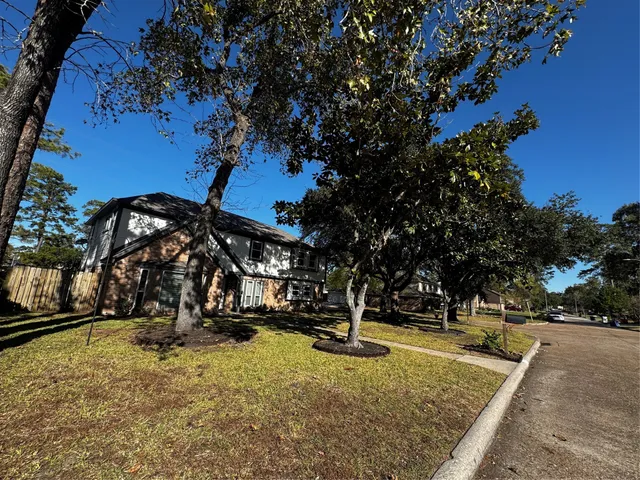 $298,900 | 5535 Enchanted Timbers Drive, Humble, TX 77346
