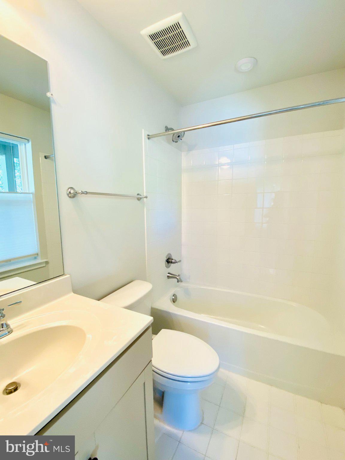 6261 Edsall Road Alexandria, VA 22312 - Photo 18 of 22 Full Bath 4