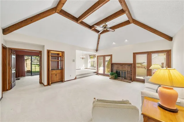 $325,000 | 11044 West 97th Circle, Overland Park, KS 66214