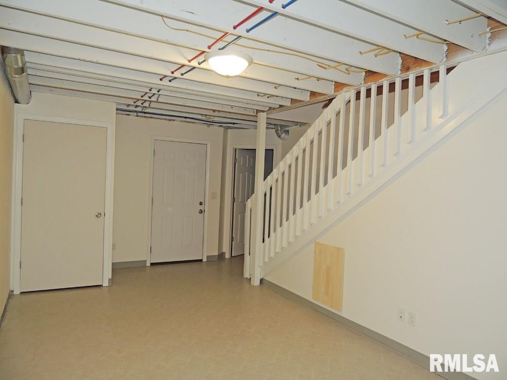 613 Lost Grove Road Princeton, IA 52768 - Photo 15 of 24 Gallery Image 15