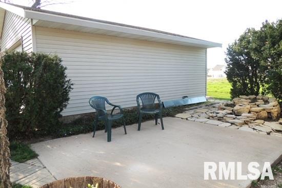 613 Lost Grove Road Princeton, IA 52768 - Photo 21 of 24 Gallery Image 21