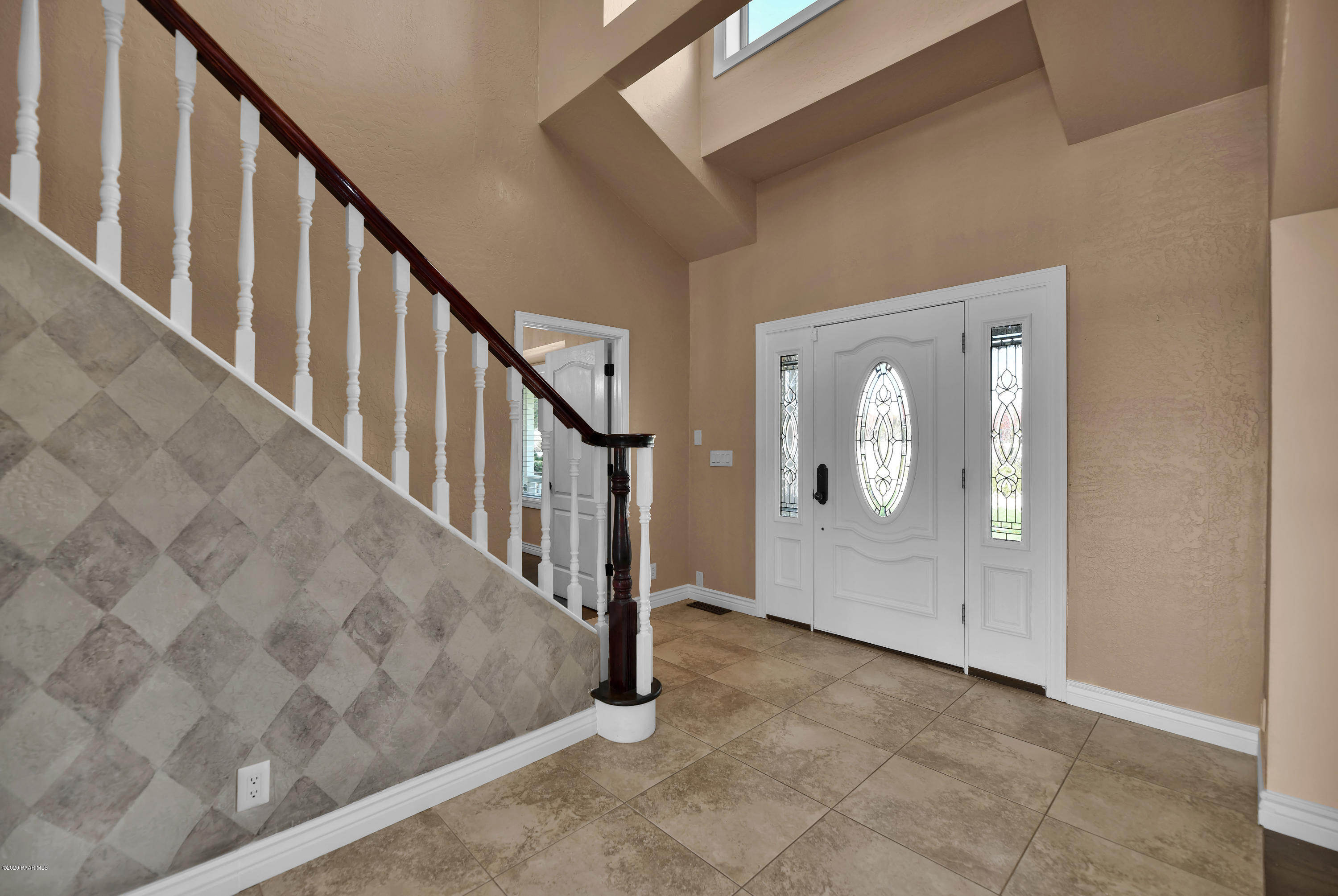 1924 Estrella Road Prescott, AZ 86305 - Photo 12 of 71 Entry - Foyer