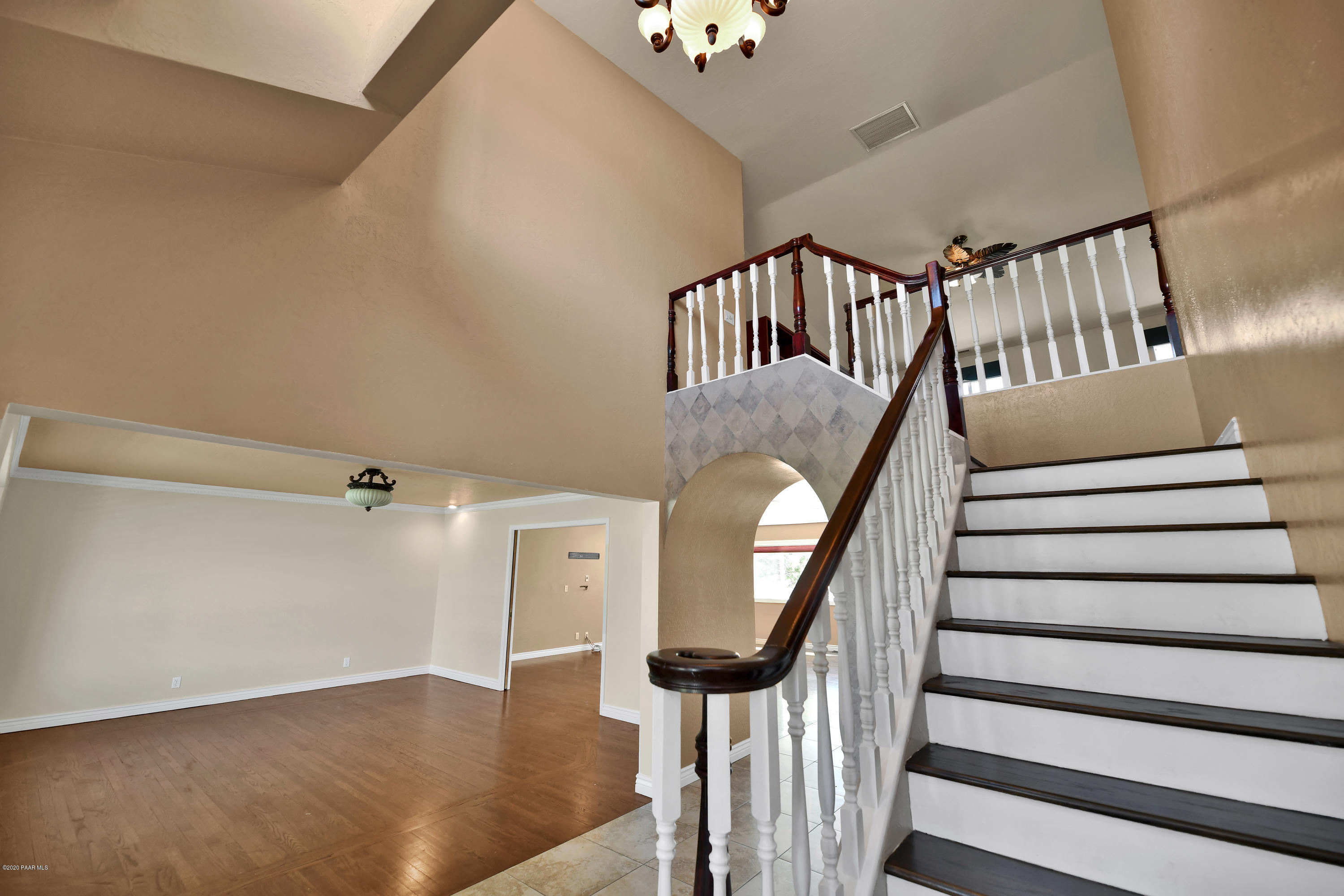 1924 Estrella Road Prescott, AZ 86305 - Photo 14 of 71 Entry - foyer