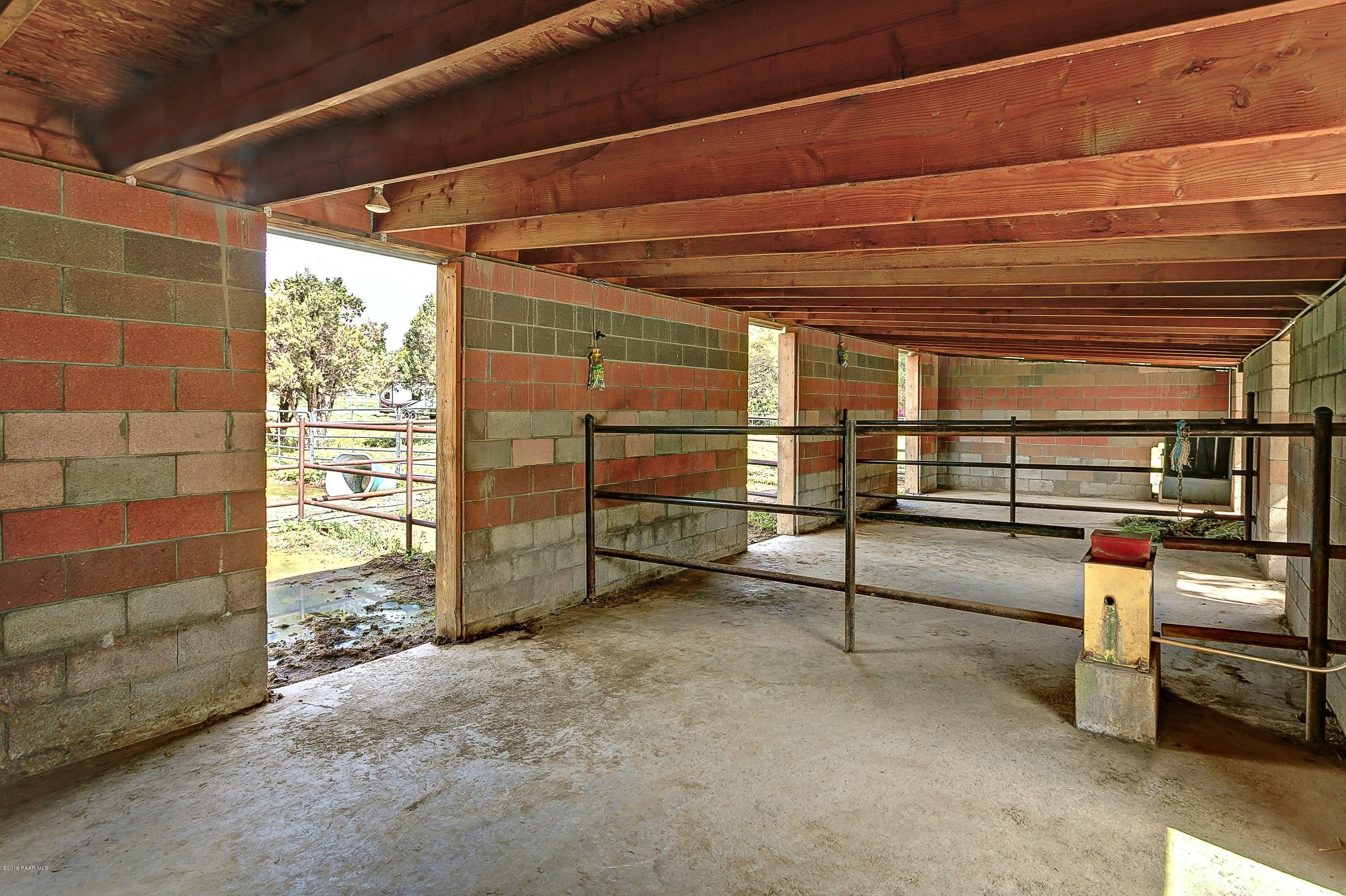 1924 Estrella Road Prescott, AZ 86305 - Photo 65 of 71 Stalls